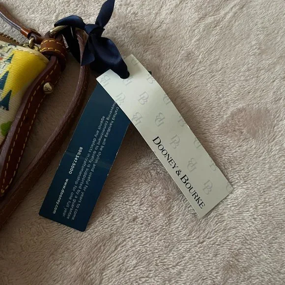 Disney Dooney & Bourke Crossbody Bag - Picture 11 of 12